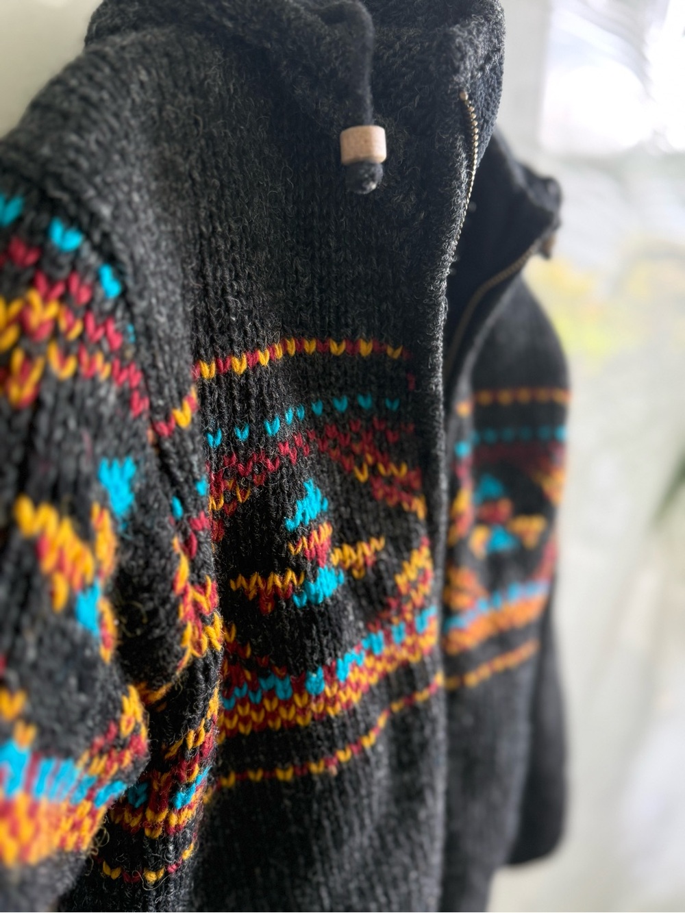 LIKE NEW Wool Black Patterned Zip-Up Knit Fleece-lined Hoodie Sweater
